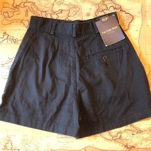 Dockers flat front navy shorts NEW size 2 petite